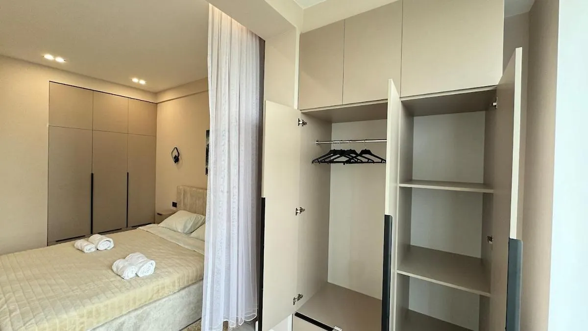 Apartment Miracle Is Miracle And Warm Home Almaty